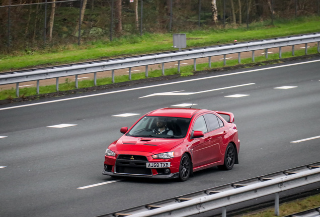 Mitsubishi Lancer Evolution X GSR FQ-300