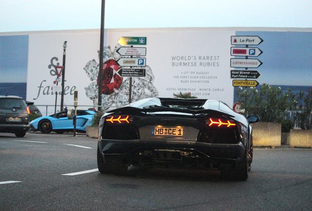 Lamborghini Aventador LP700-4 Roadster