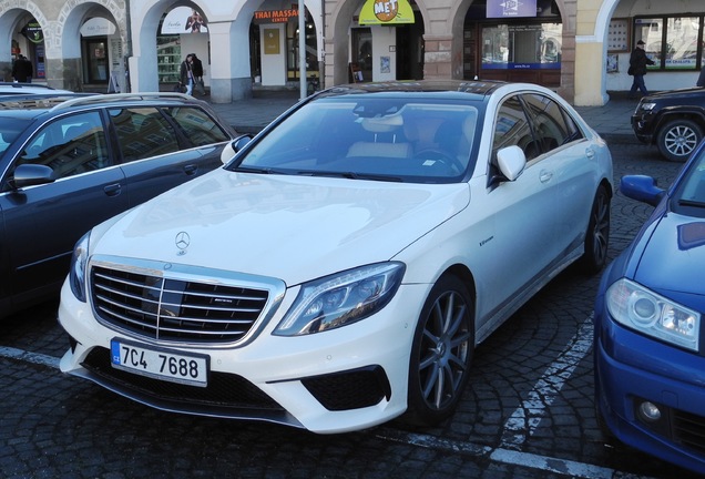 Mercedes-Benz S 63 AMG V222