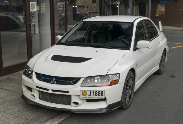 Mitsubishi Lancer Evolution IX MR