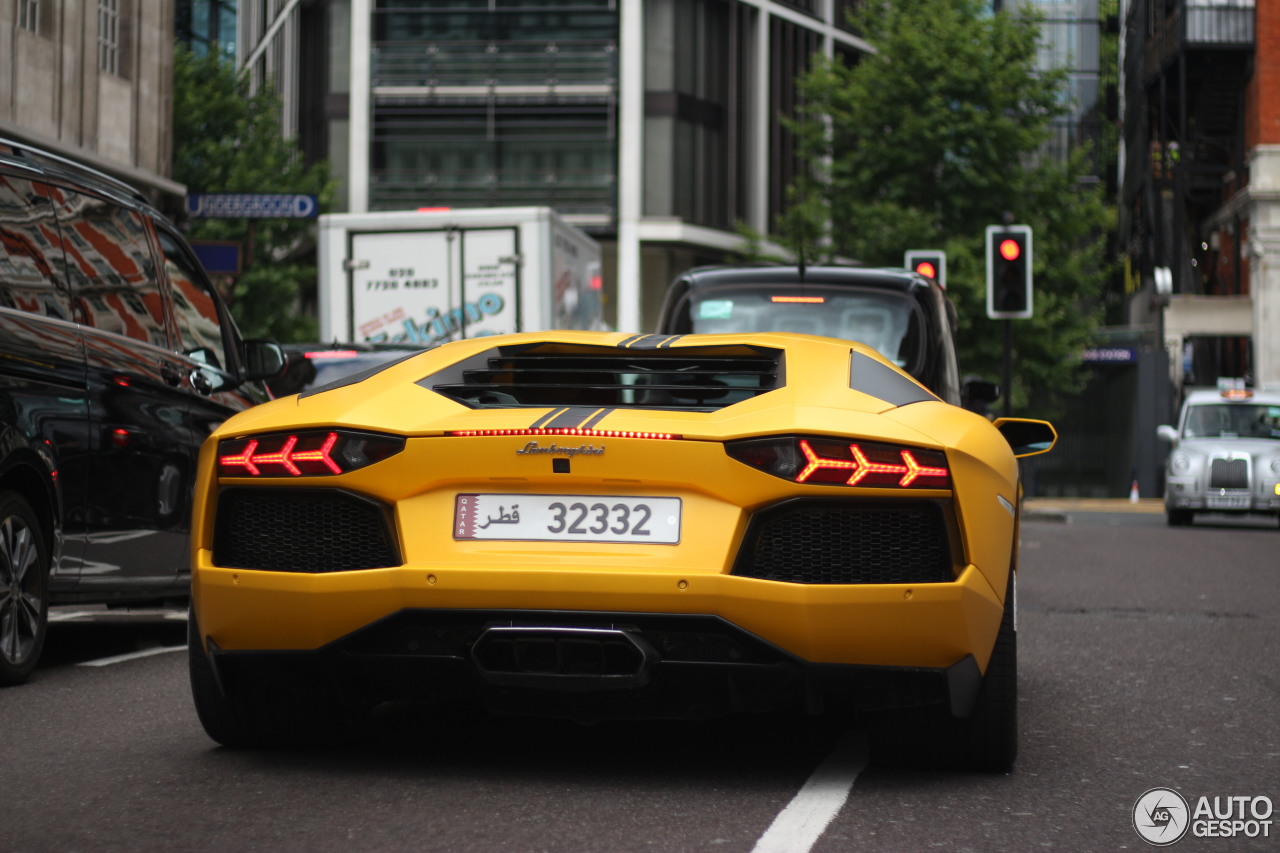 Lamborghini Aventador LP700-4