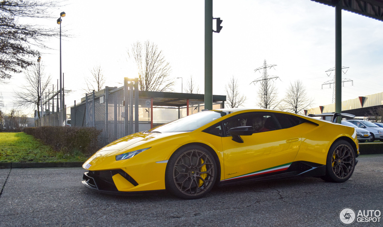 Lamborghini Huracán LP640-4 Performante