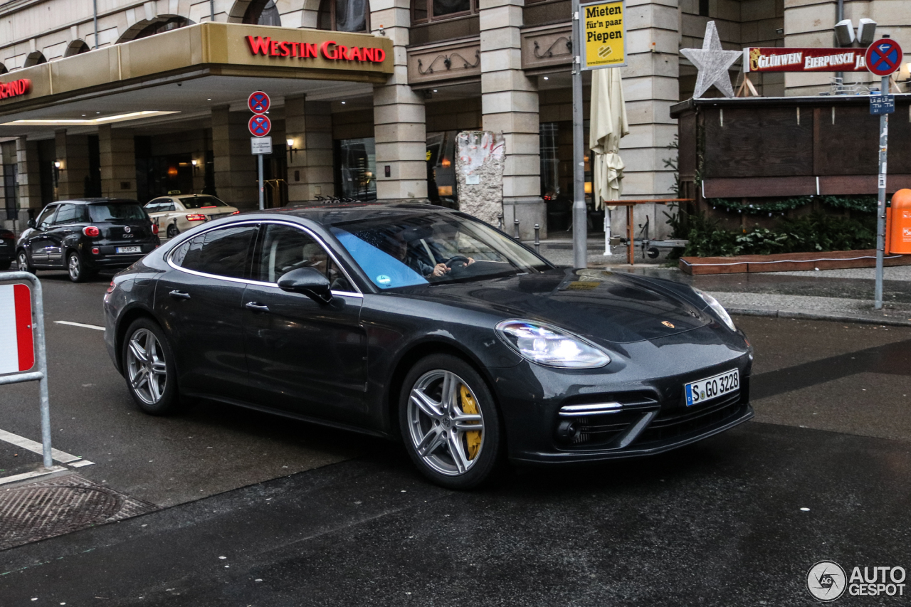 Porsche 971 Panamera Turbo