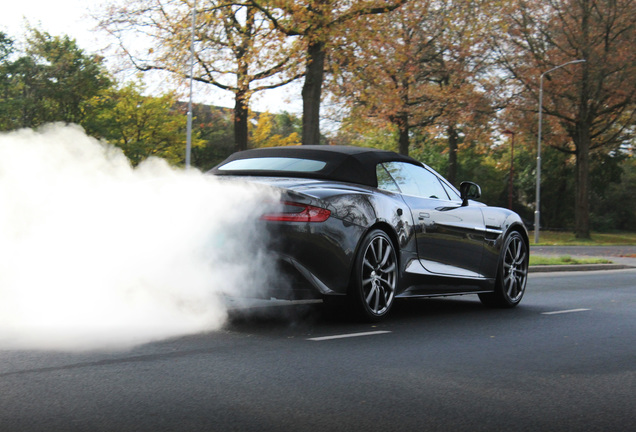 Aston Martin Vanquish Volante