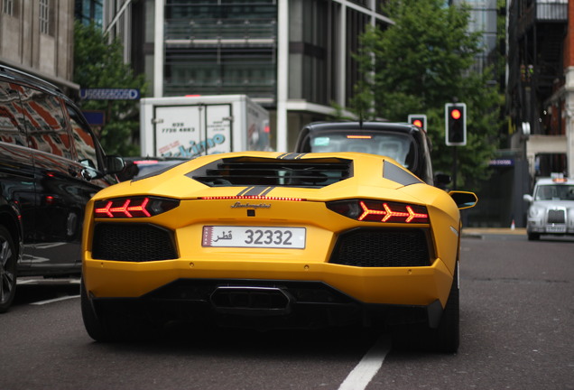 Lamborghini Aventador LP700-4