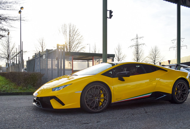 Lamborghini Huracán LP640-4 Performante