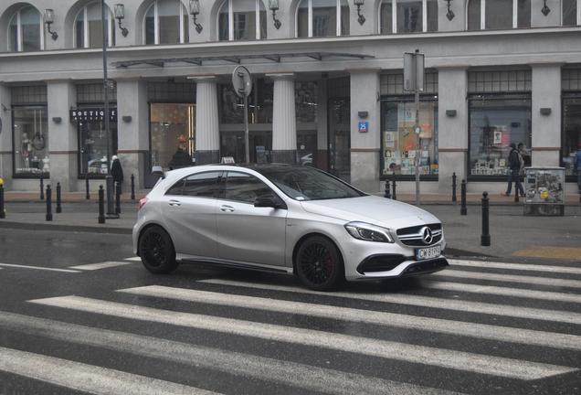 Mercedes-AMG A 45 W176 2015