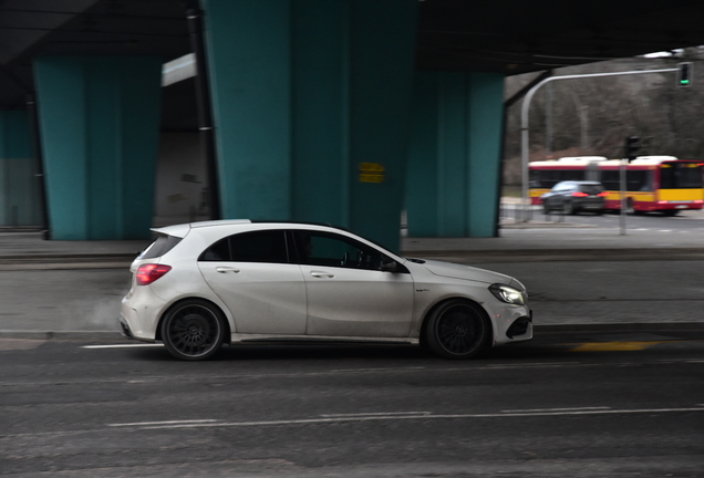 Mercedes-AMG A 45 W176 2015