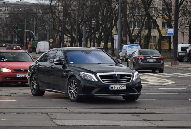 Mercedes-Benz S 63 AMG V222