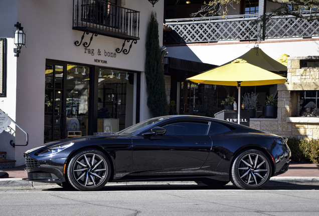 Aston Martin DB11