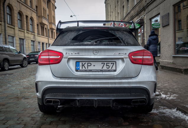 Mercedes-Benz GLA 45 AMG X156