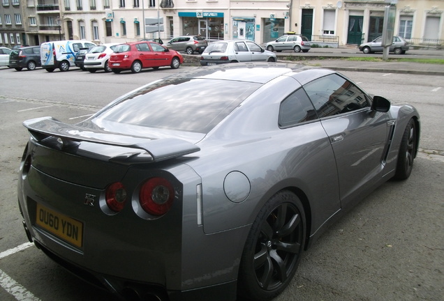 Nissan GT-R