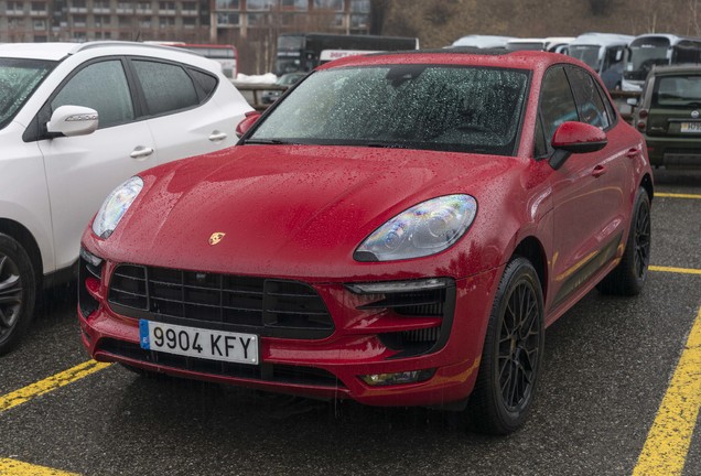 Porsche 95B Macan GTS