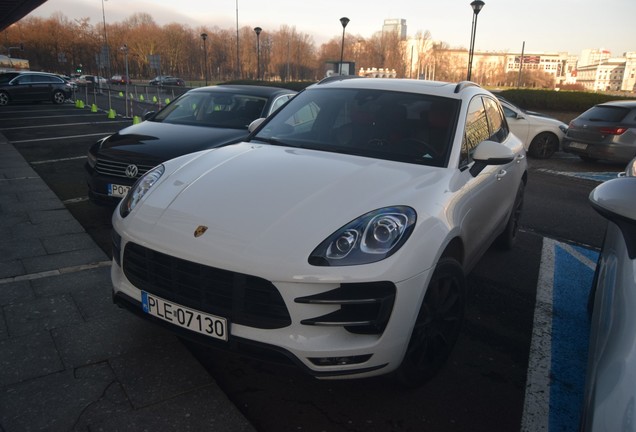 Porsche 95B Macan Turbo