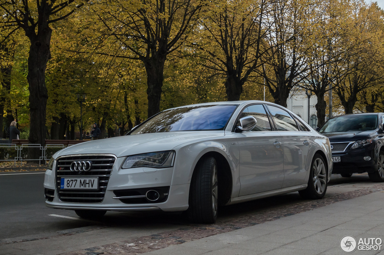 Audi S8 D4