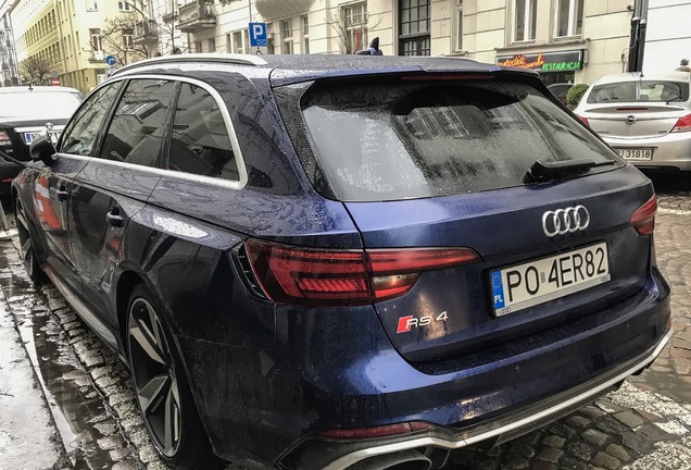 Audi RS4 Avant B9