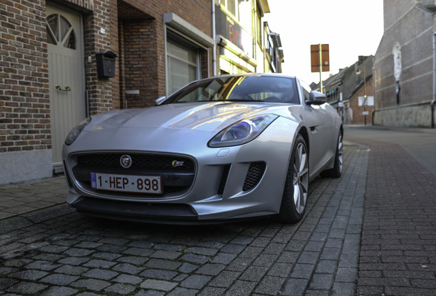 Jaguar F-TYPE S Coupé