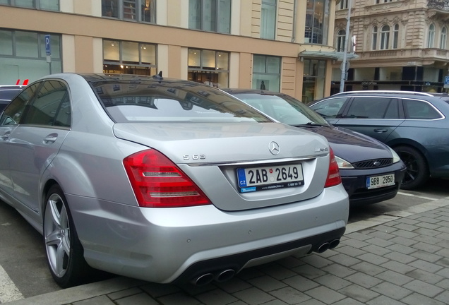 Mercedes-Benz S 63 AMG W221 2010