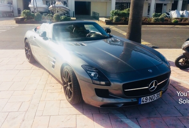 Mercedes-Benz SLS AMG GT Roadster