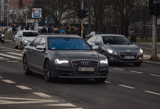 Audi S8 D4