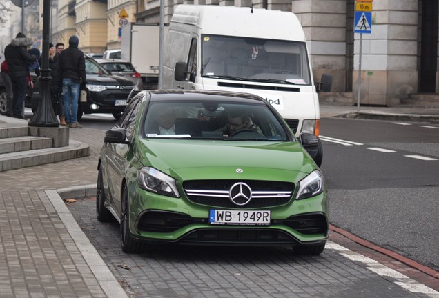 Mercedes-AMG A 45 W176 2015