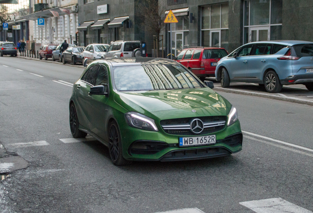 Mercedes-AMG A 45 W176 2015