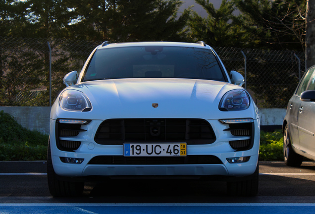 Porsche 95B Macan GTS