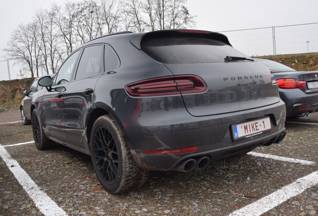 Porsche 95B Macan GTS