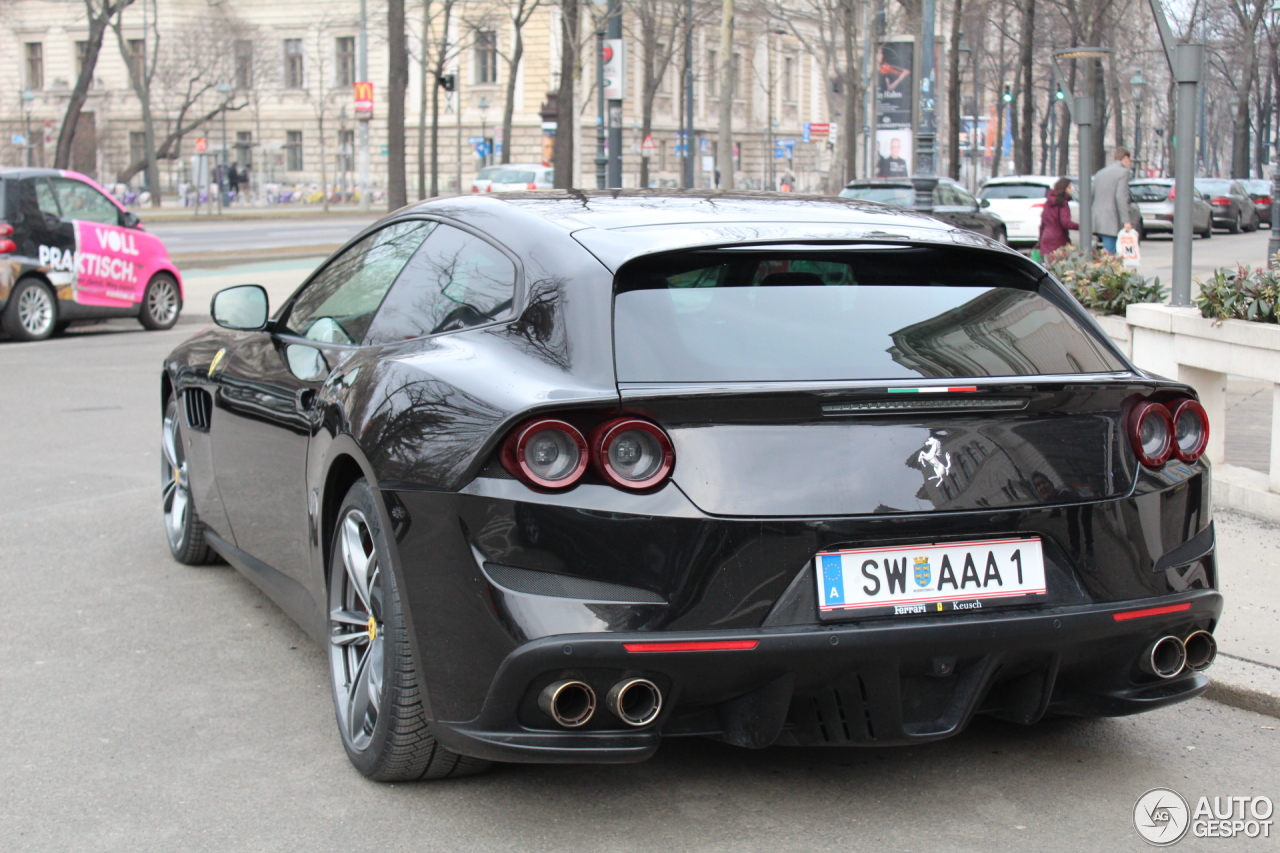 Ferrari GTC4Lusso