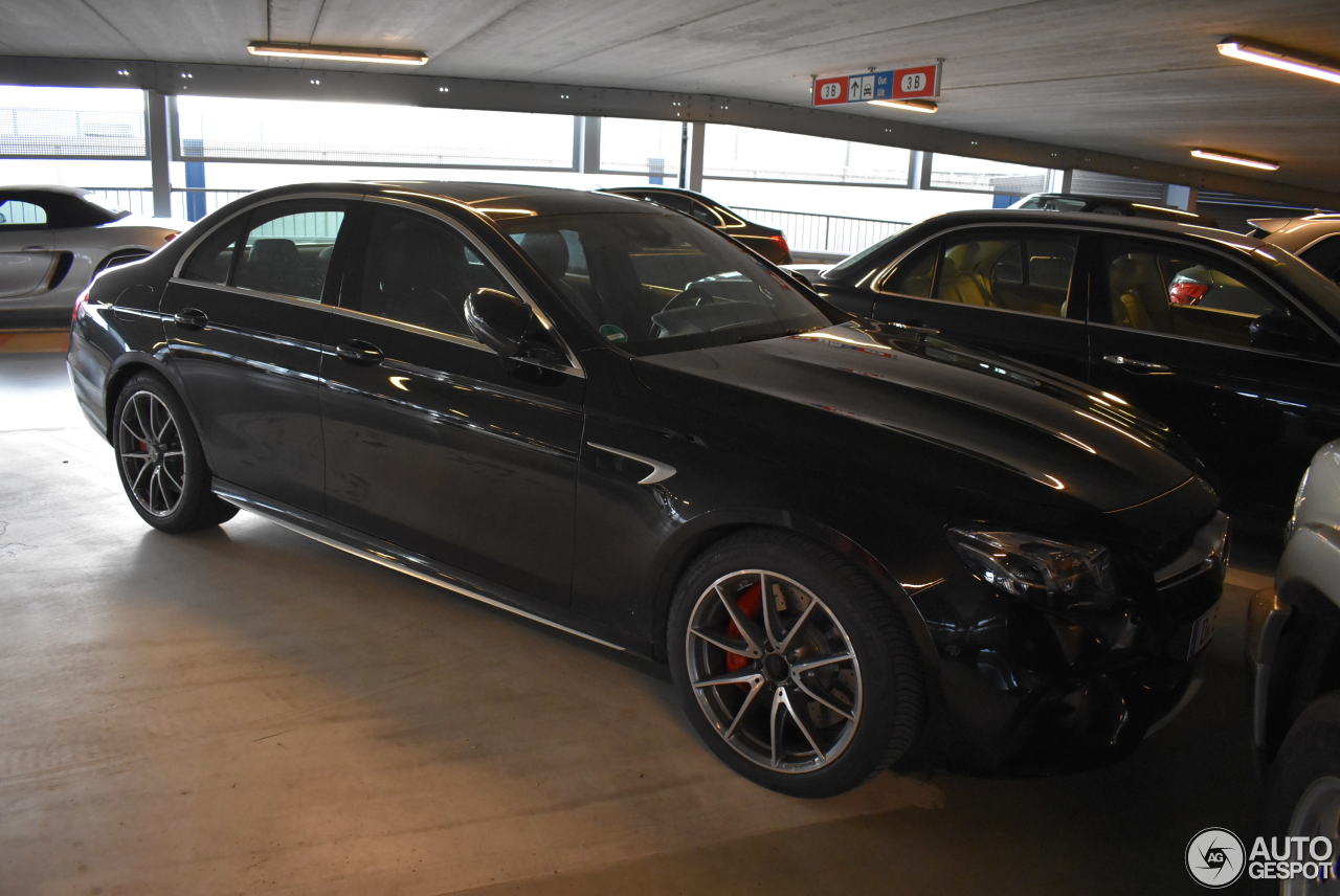 Mercedes-AMG E 63 S W213