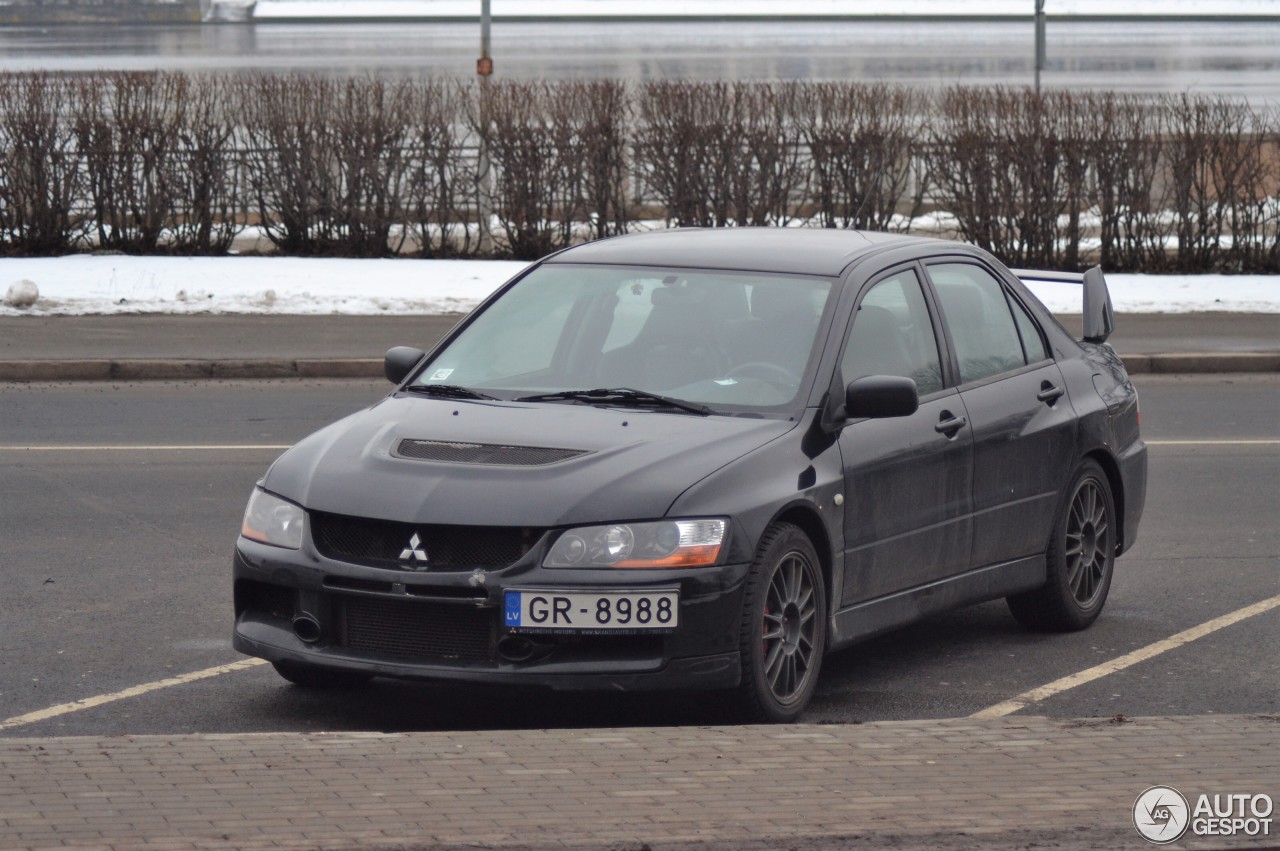 Mitsubishi Lancer Evolution IX