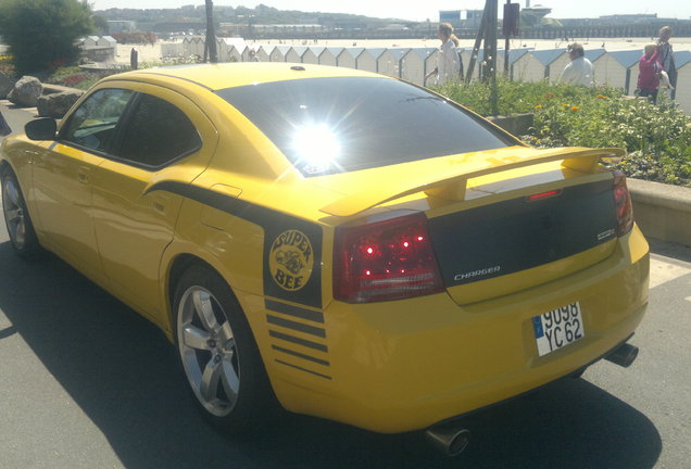 Dodge Charger SRT-8 Super Bee