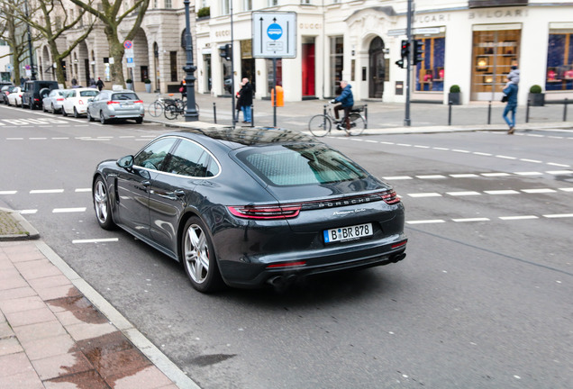 Porsche 971 Panamera Turbo