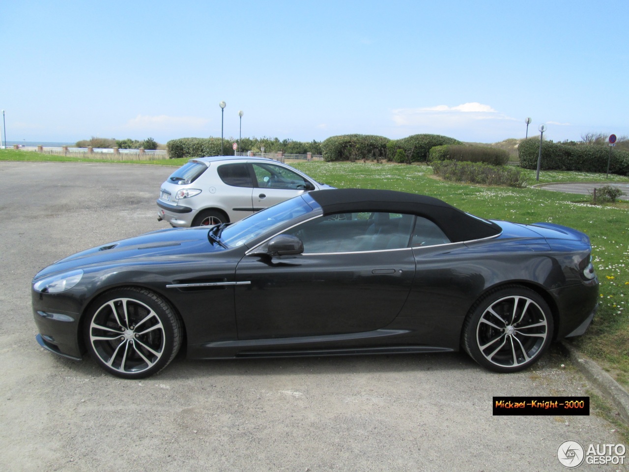 Aston Martin DBS Volante