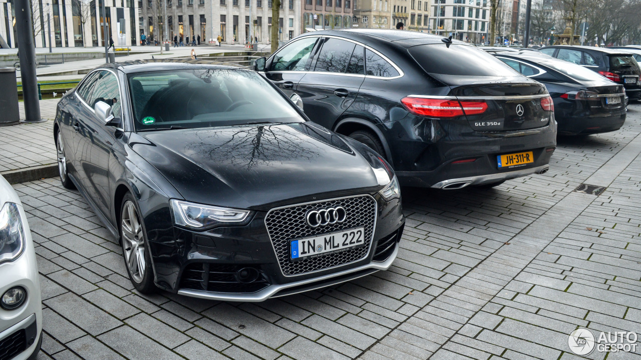 Audi RS5 B8 2012