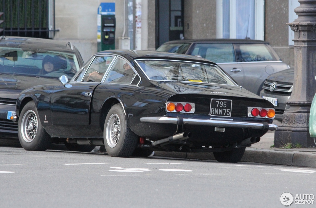 Ferrari 365 GT 2+2