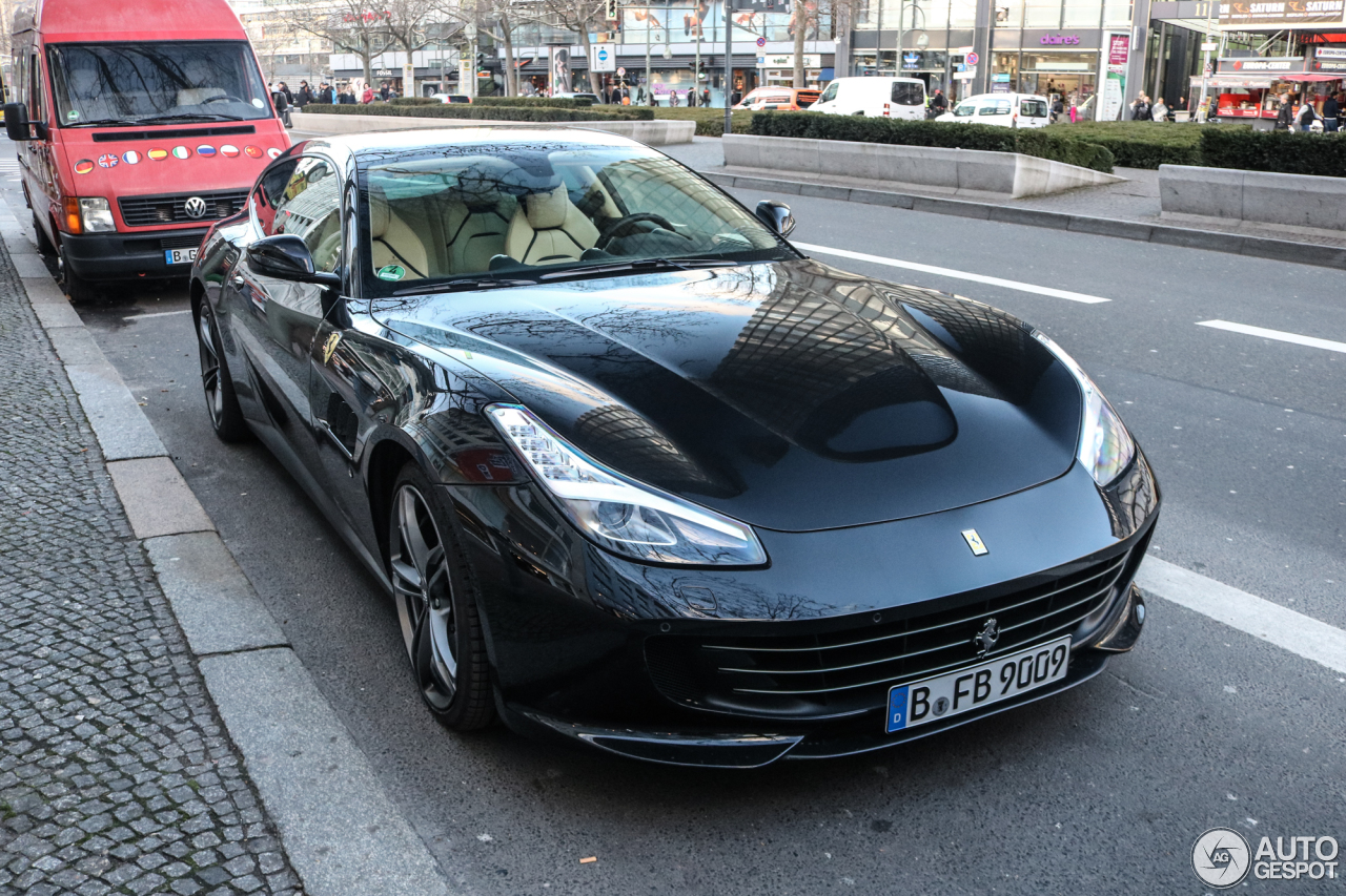 Ferrari GTC4Lusso