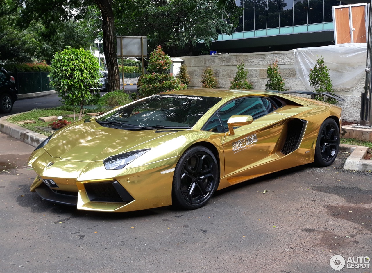 Lamborghini Aventador LP700-4