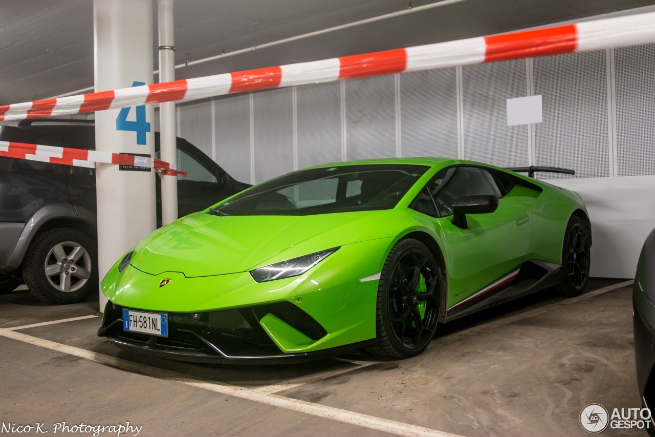 Lamborghini Huracán LP640-4 Performante