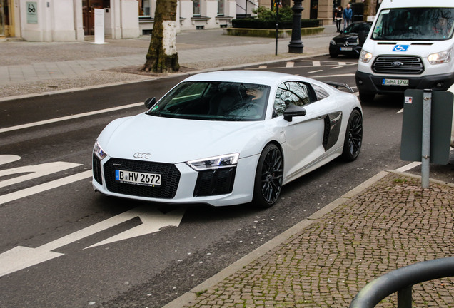 Audi R8 V10 Plus 2015