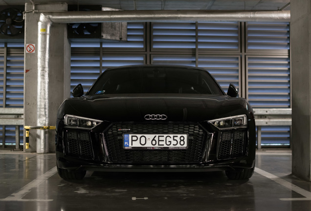 Audi R8 V10 Plus 2015