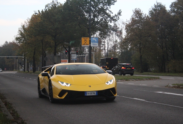 Lamborghini Huracán LP640-4 Performante