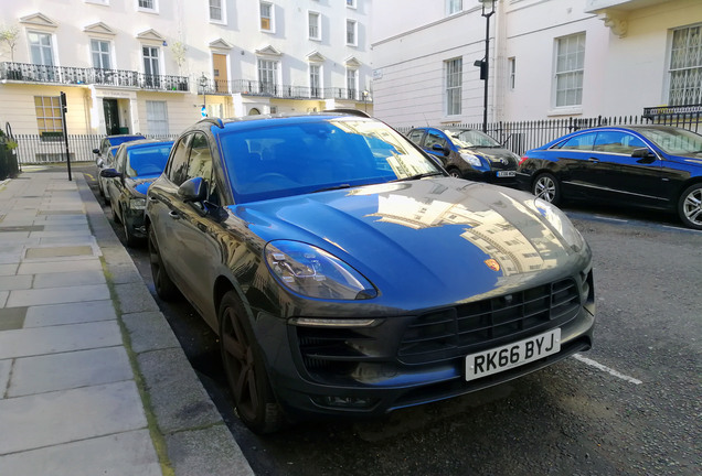 Porsche 95B Macan Turbo