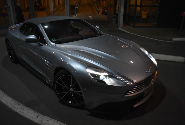 Aston Martin Vanquish Volante