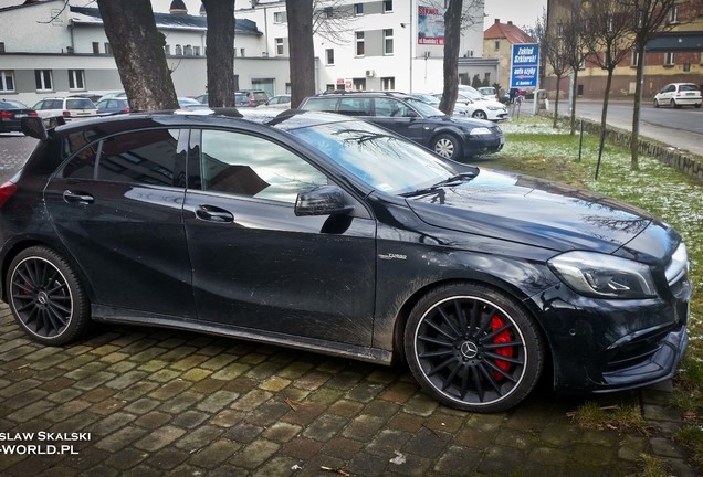 Mercedes-AMG A 45 W176 2015