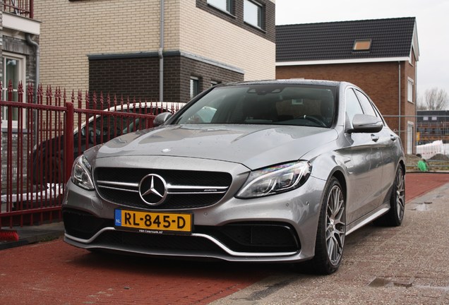 Mercedes-AMG C 63 S W205