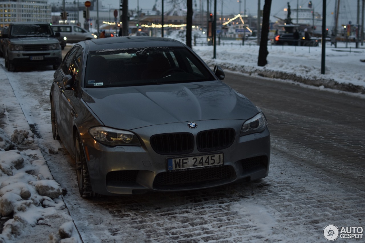 BMW M5 F10 2011