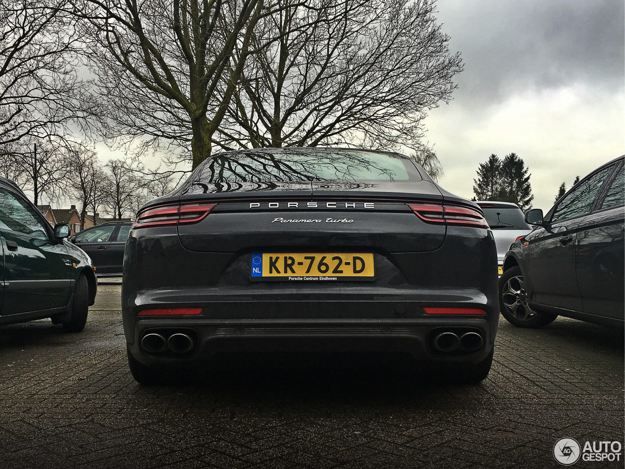 Porsche 971 Panamera Turbo