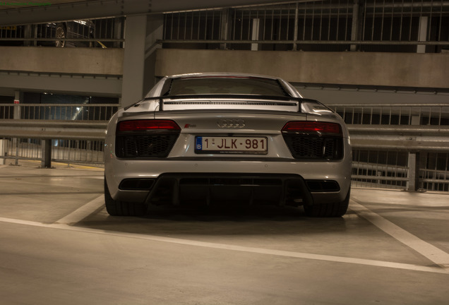 Audi R8 V10 Plus 2015