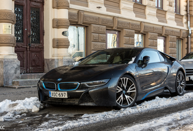 BMW i8